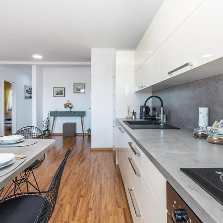 Lovely In With Wifi Apartment *